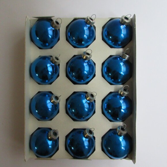 12 Pyramid Blue Glass Christmas Ornaments 1 1/4” Vintage in orignal box - Picture 5 of 12